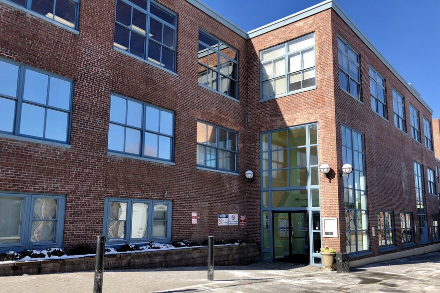 More Photos Of 20 Linden St, Allston Office For Lease