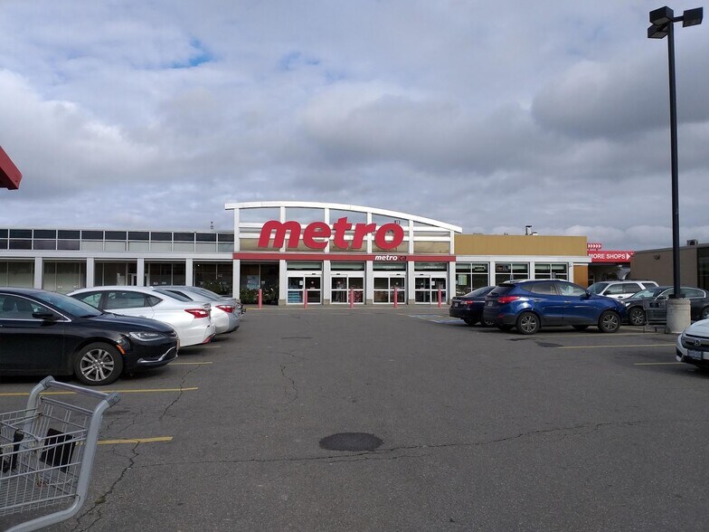 More Photos Of 152-160 Main St S, Brampton Unknown For Lease