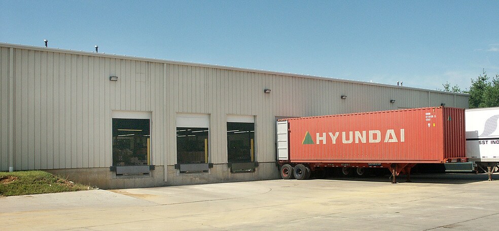 More Photos Of 154 Commerce Blvd, Loveland Warehouse For Lease