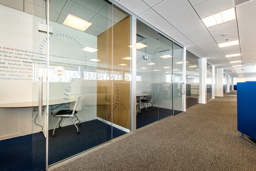 More Photos Of 2905 Pl Louis-R.-Renaud, Laval Office For Lease