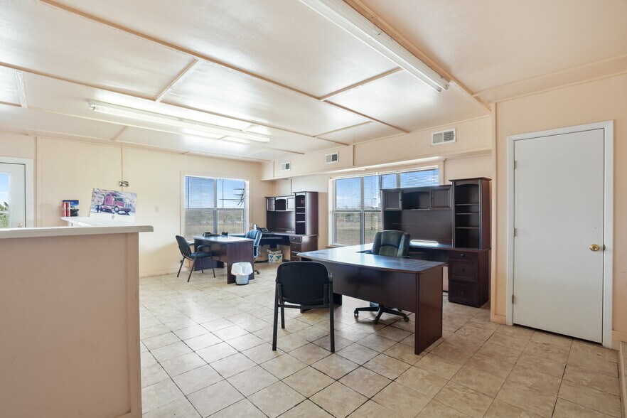 More Photos Of 298 State Highway 239, Kenedy Specialty For Sale