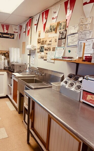 More Photos Of 2930 Burlington Ave, Delanco Freestanding For Sale