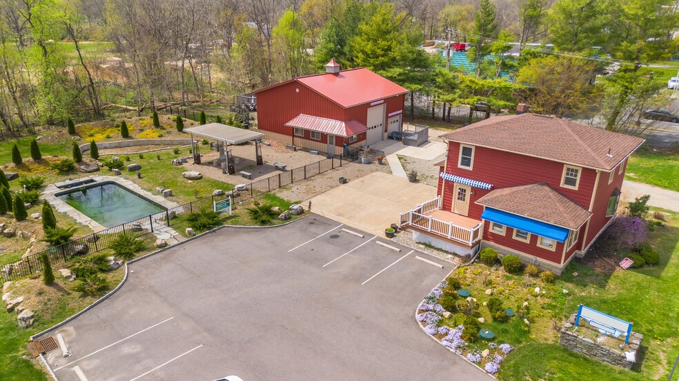 More Photos Of 21 US Highway 46, Hackettstown Flex For Sale