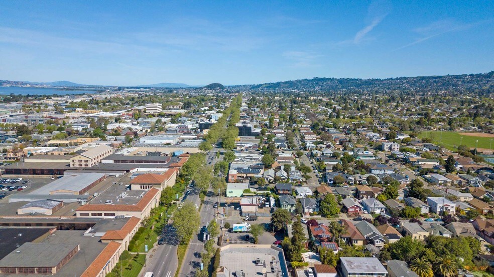 More Photos Of 2959 San Pablo Ave, Berkeley Auto Repair For Sale