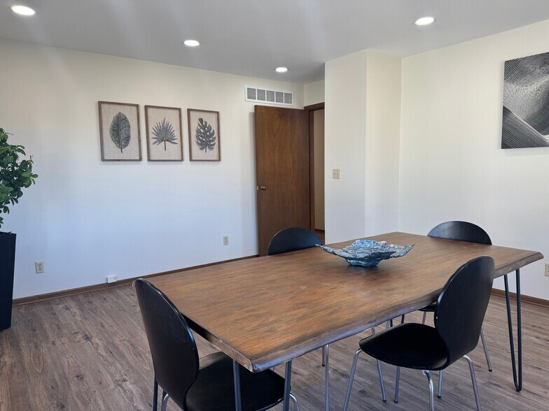 More Photos Of 2722 N 21st St, Sheboygan Office For Sale