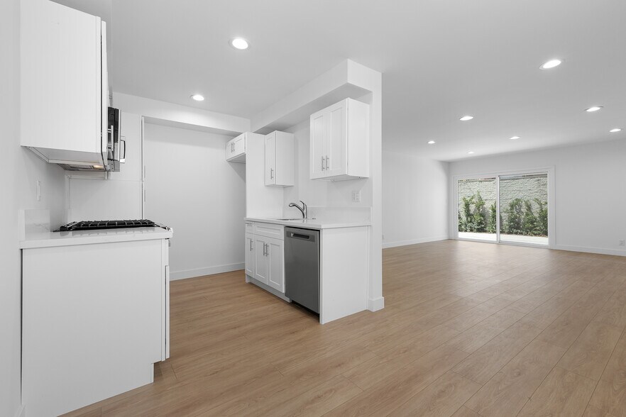 More Photos Of 623 Orange Grove Ave, Glendale Apartments For Sale