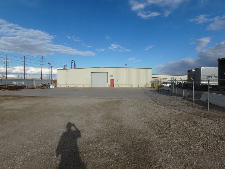 Primary Photo Of 170 W Commercial Ave, El Centro Warehouse For Lease