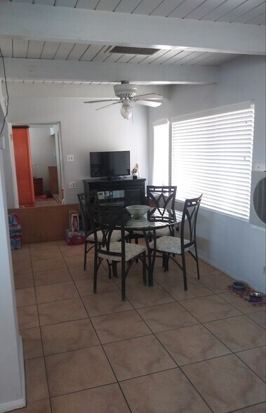 More Photos Of 571 Desert Way, Palm Springs Multifamily For Sale