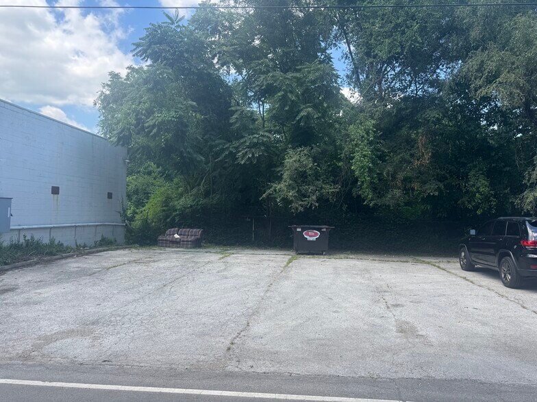 More Photos Of 9400-9404 E Wilson Rd, Independence Manufacturing For Sale