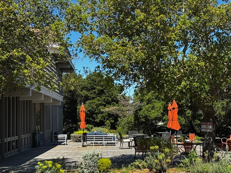 More Photos Of 19 Davis Dr, Belmont Office For Sale