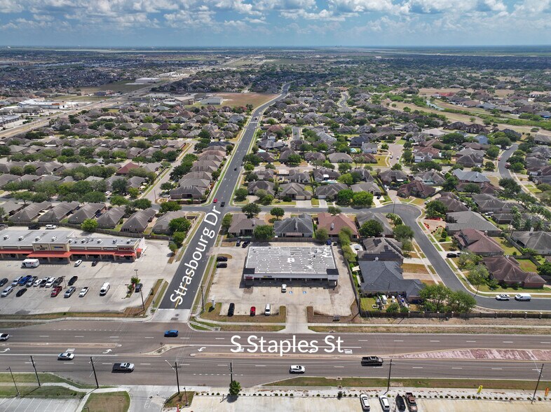More Photos Of 7626 S Staples St, Corpus Christi Freestanding For Sale