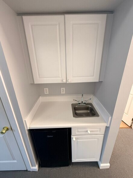 More Photos Of 1230 SE Maynard Rd, Cary Office For Lease