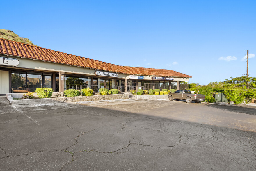 Primary Photo Of 28200 Bouquet Canyon Rd, Santa Clarita Unknown For Lease