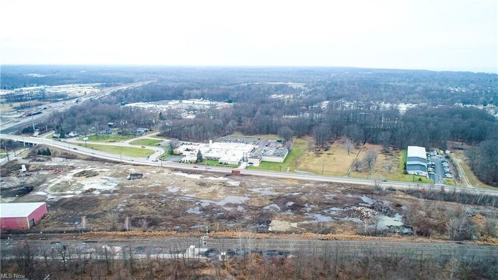 More Photos Of 1015 30th St, Ashtabula Distribution For Sale