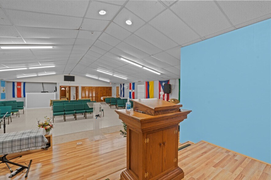 More Photos Of 2807 Sandy Creek Church Rd, Sanford Office Residential For Sale