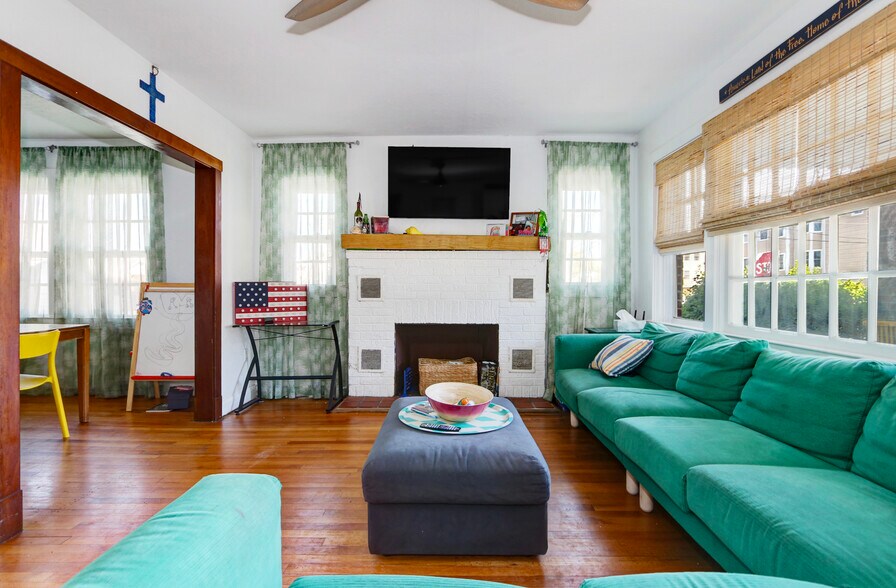 More Photos Of 5100 Atlantic Ave, Wildwood Hotel For Sale