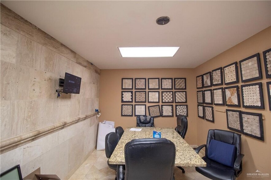 More Photos Of 2900 N McColl Rd, McAllen Office For Sale