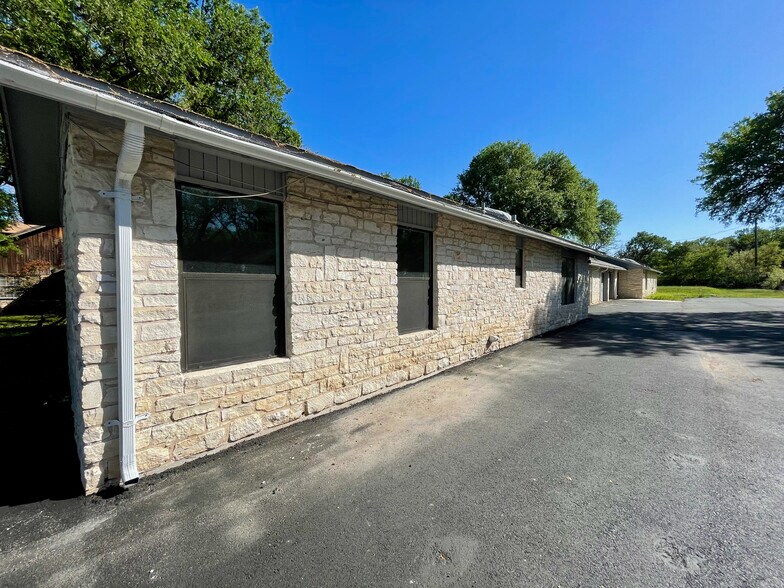 More Photos Of 4130 Williams Dr, Georgetown Office For Lease