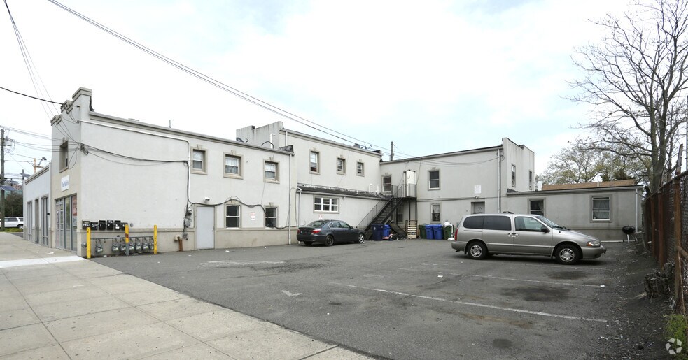 More Photos Of 234 Sheridan St, Perth Amboy Office For Lease
