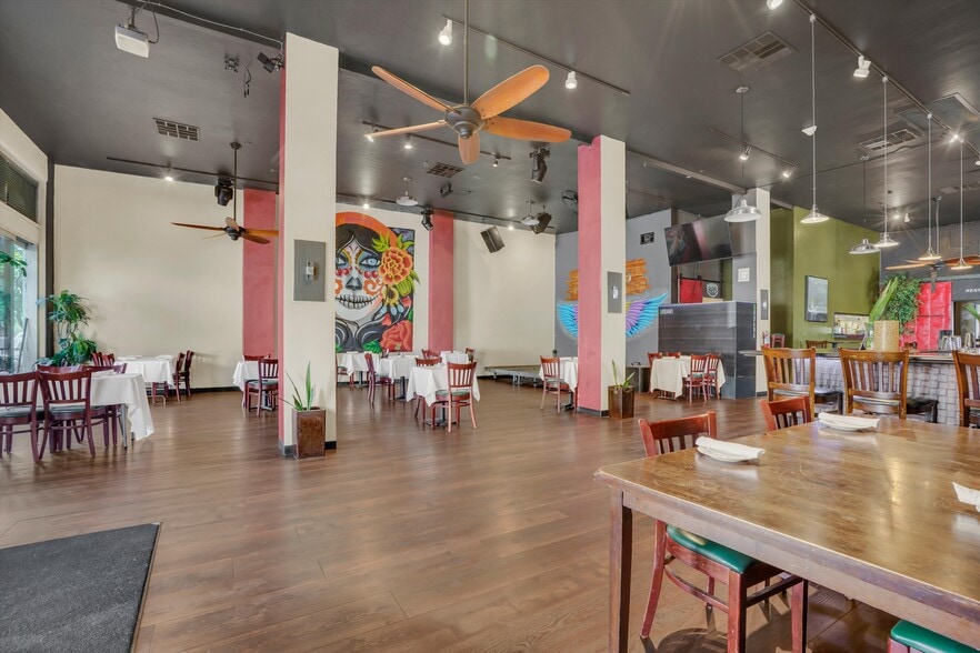 More Photos Of 1020 H St, Modesto General Retail For Sale