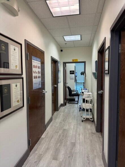 More Photos Of 8860 Columbia 100 Pkwy, Columbia Medical For Sale