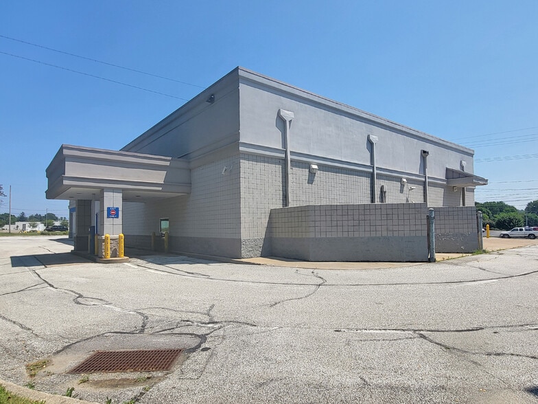 More Photos Of 5430 Peach St, Erie Drugstore For Sale