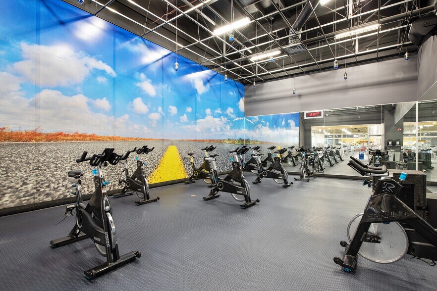 More Photos Of 1610 Crane Ct, San Jose Freestanding For Sale