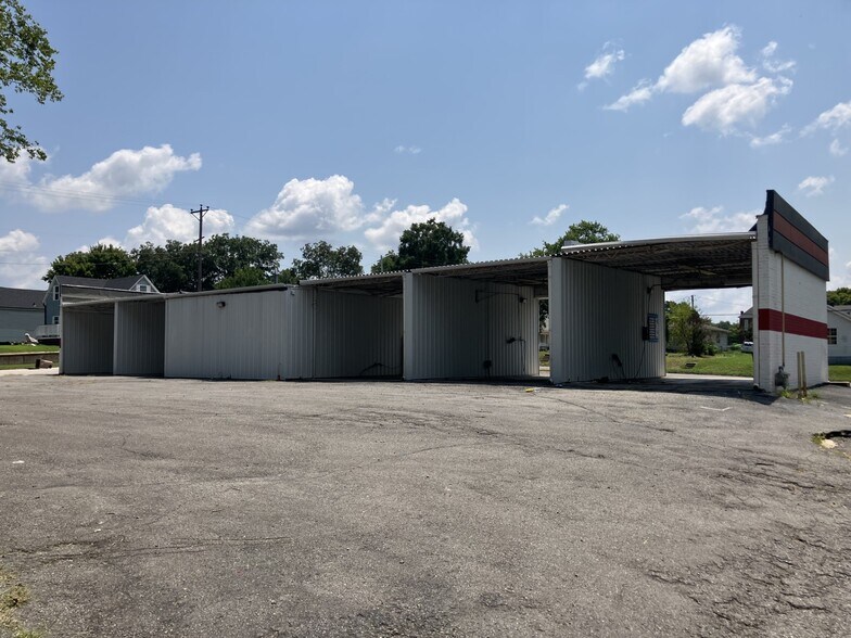 More Photos Of 1004 William St, Cape Girardeau Carwash For Sale