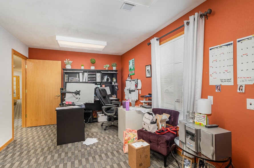 More Photos Of 635 N Center Rd, Saginaw Office For Sale