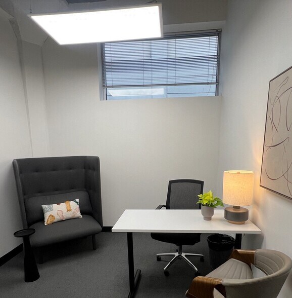More Photos Of 227 W 4th St, Charlotte Coworking Space