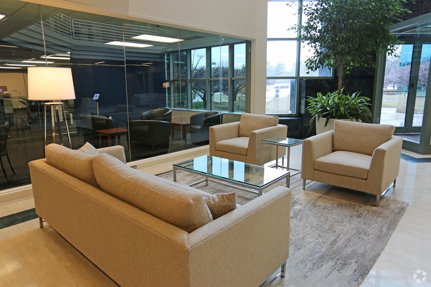 More Photos Of 38777 W 6 Mile Rd, Livonia Office For Lease