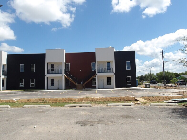 More Photos Of 3825 S Expressway 83, Harlingen Land For Sale