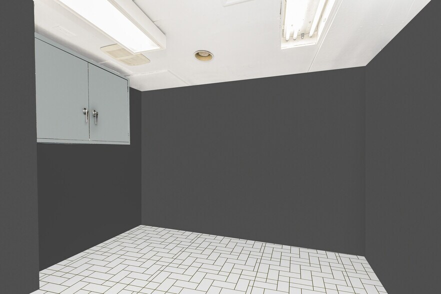 More Photos Of 2132 Central Park Ave, Yonkers Freestanding For Sale