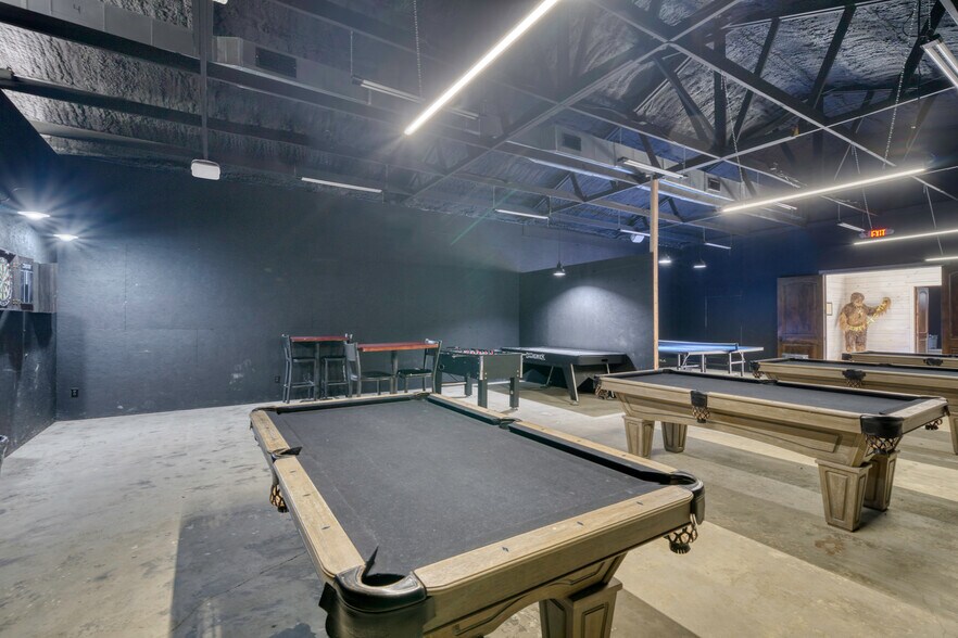 More Photos Of 710 S May St, Madisonville General Retail For Sale