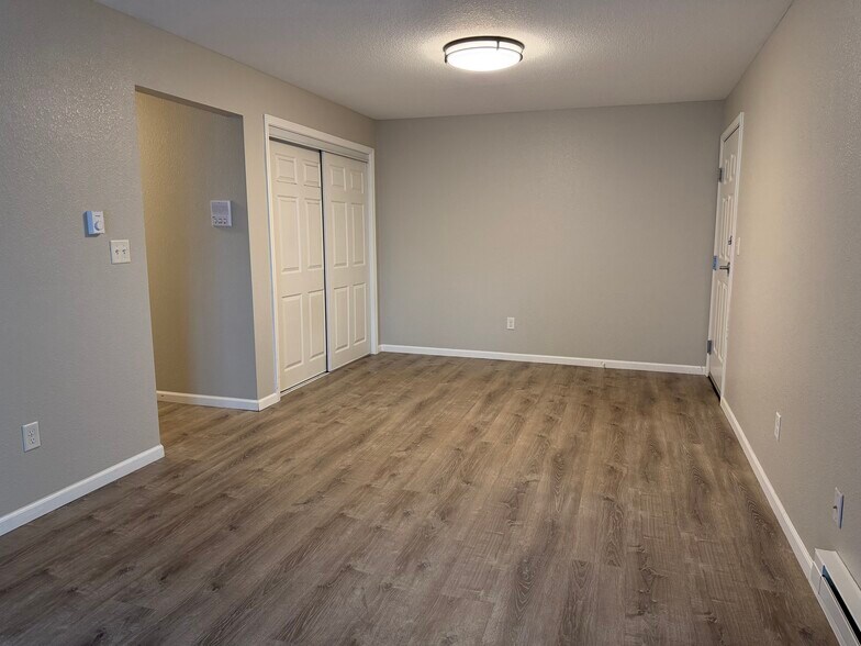 More Photos Of 105 Park St E, South Saint Paul Apartments For Sale