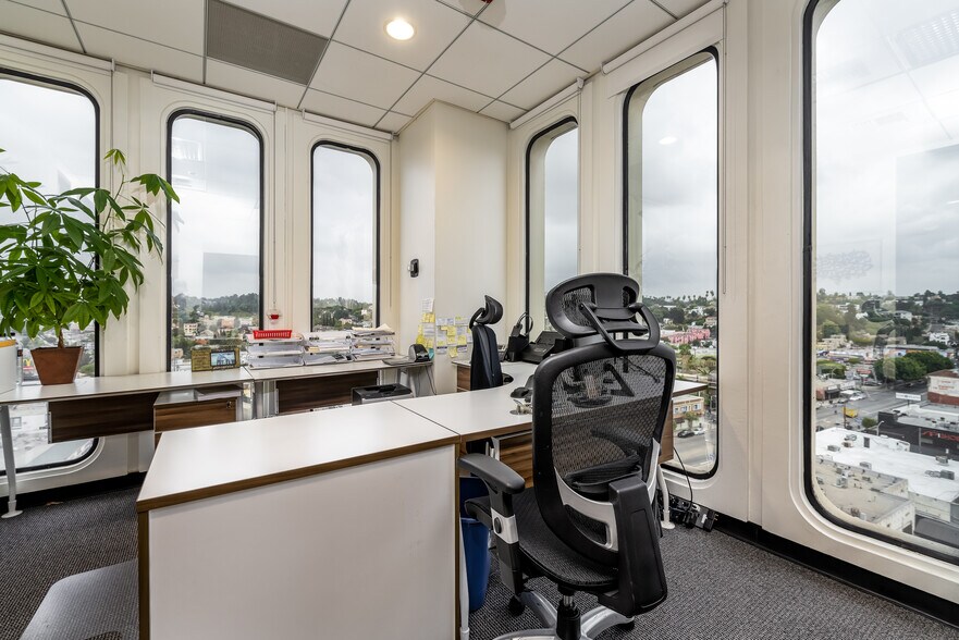 Primary Photo Of 1910 W Sunset Blvd, Los Angeles Office For Lease