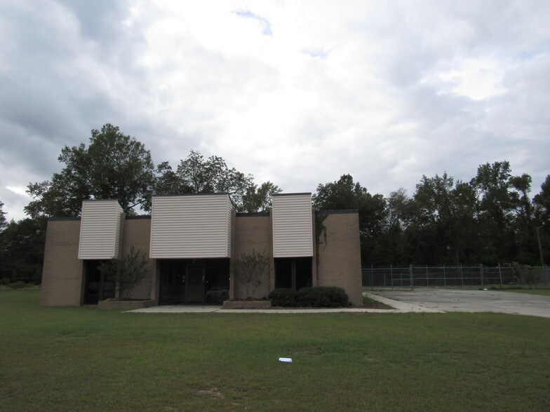 More Photos Of 2765 Magnolia St, Orangeburg Flex For Sale