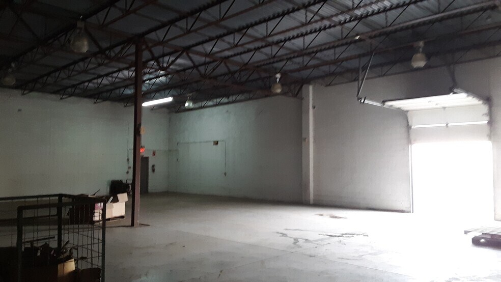 More Photos Of 1325 Marion Rd, Columbus Warehouse For Lease