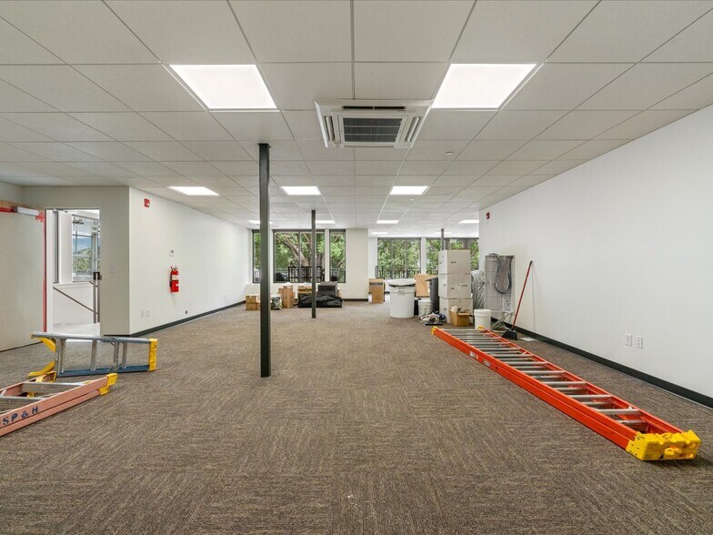 More Photos Of 185 N Lena St, Ridgway General Retail For Lease