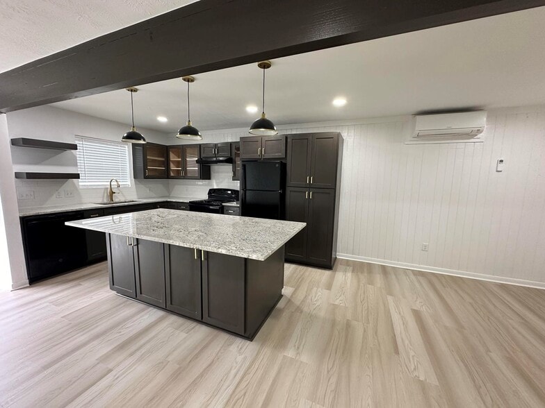 More Photos Of 3989 Graham Road, College Station Sorority Fraternity House For Sale