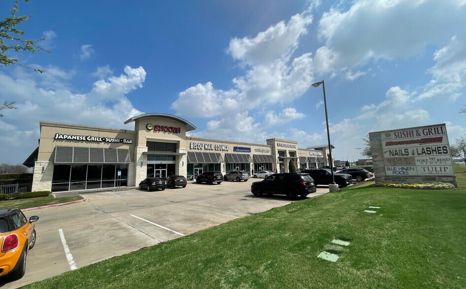 More Photos Of 7417 W Grand Pky S, Richmond Unknown For Lease