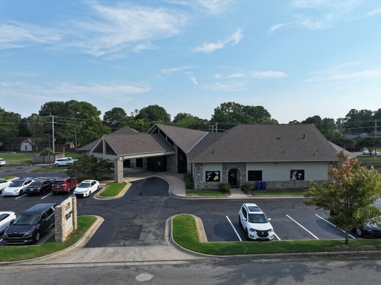 More Photos Of 3025 Fountain Dr, Conway Medical For Lease