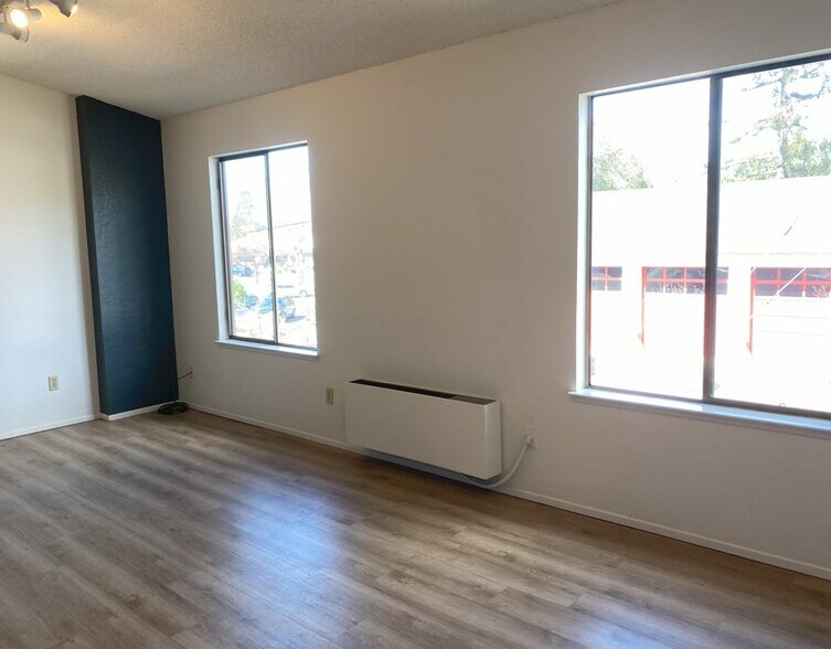 More Photos Of 21 Patten St, Sonoma Office For Sale