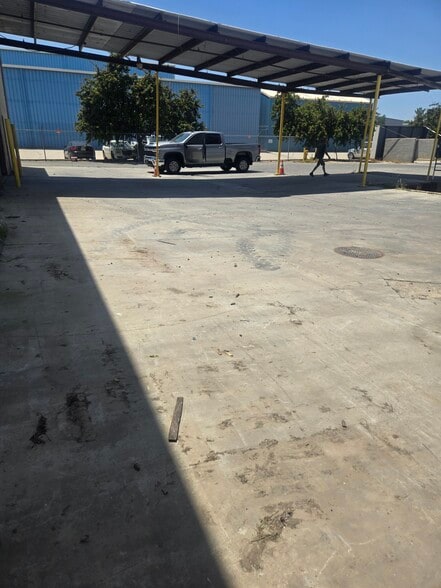 More Photos Of 164 Malbert St, Perris Warehouse For Lease