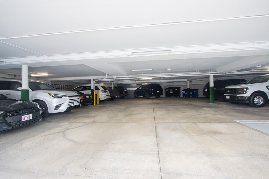 More Photos Of 10020 National Blvd, Los Angeles Loft Creative Space For Lease
