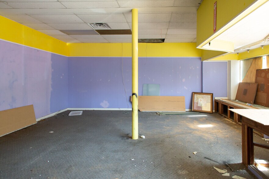 More Photos Of 310 & 312 Pendleton St, Waycross Storefront For Sale