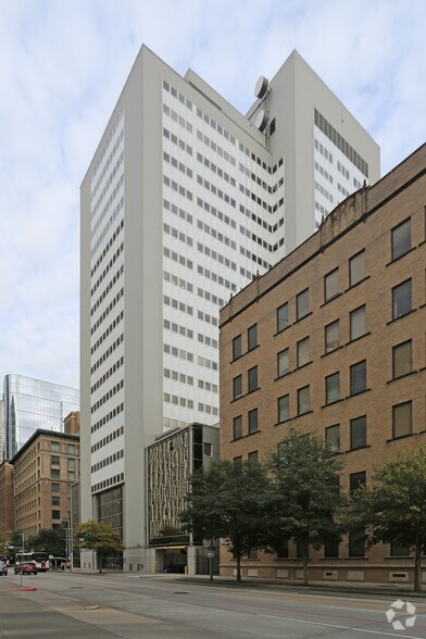 More Photos Of 1300 Main St, Houston Office For Sale