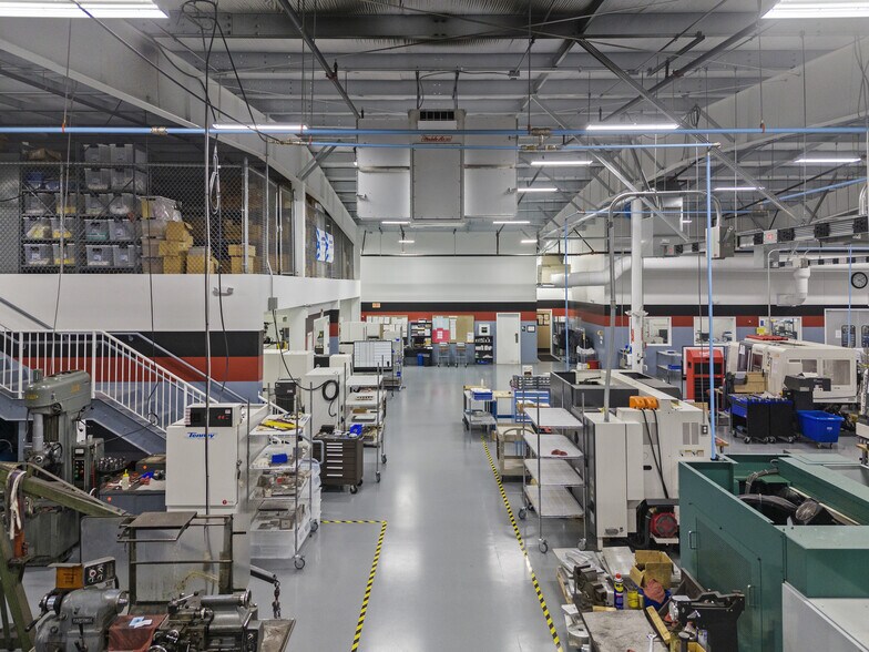 More Photos Of 2 Fox Hollow Rd, Oxford Manufacturing For Sale