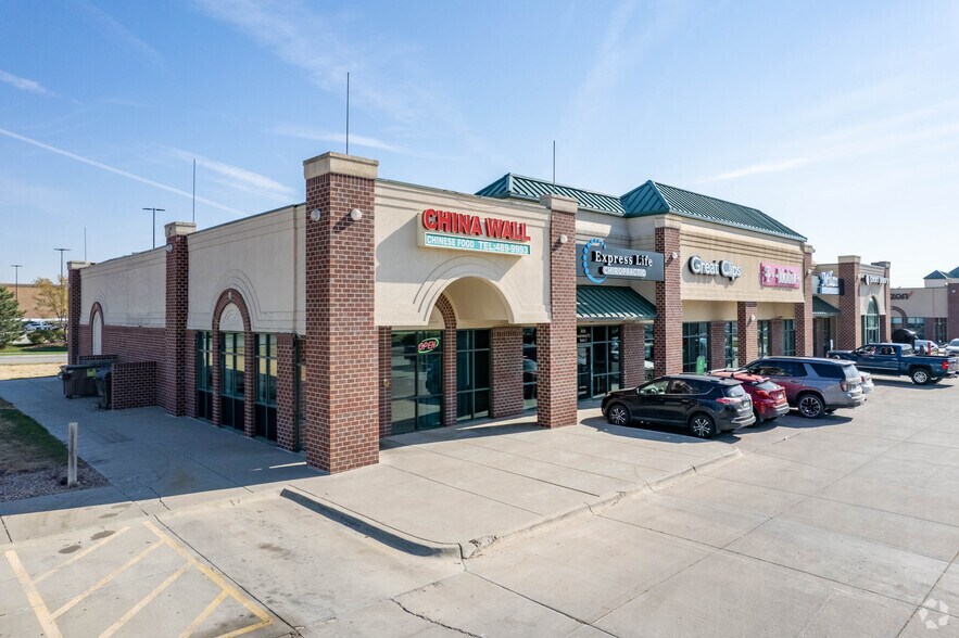 More Photos Of 8550 Andermatt Dr, Lincoln Freestanding For Lease