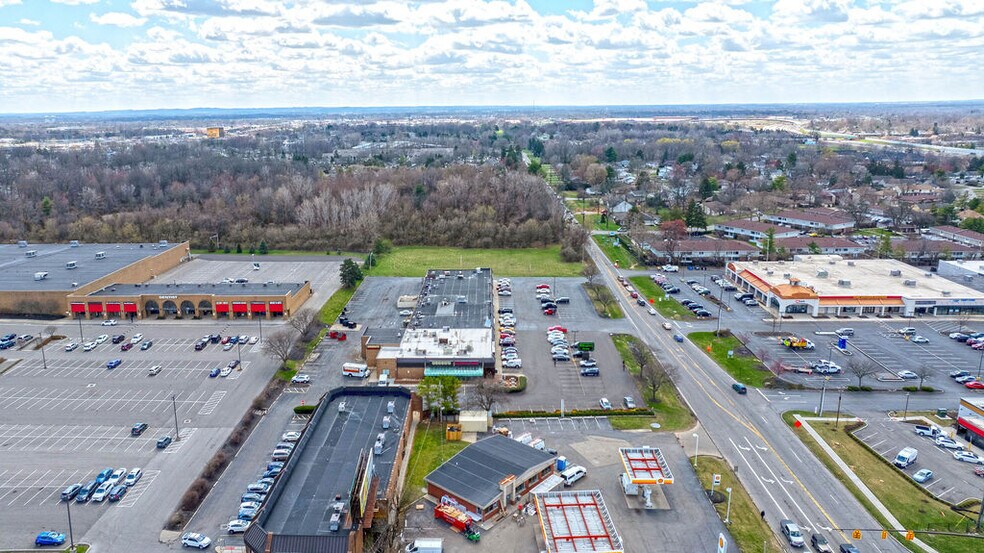More Photos Of 6085-6115 Mcnaughten Rd, Columbus Storefront For Lease